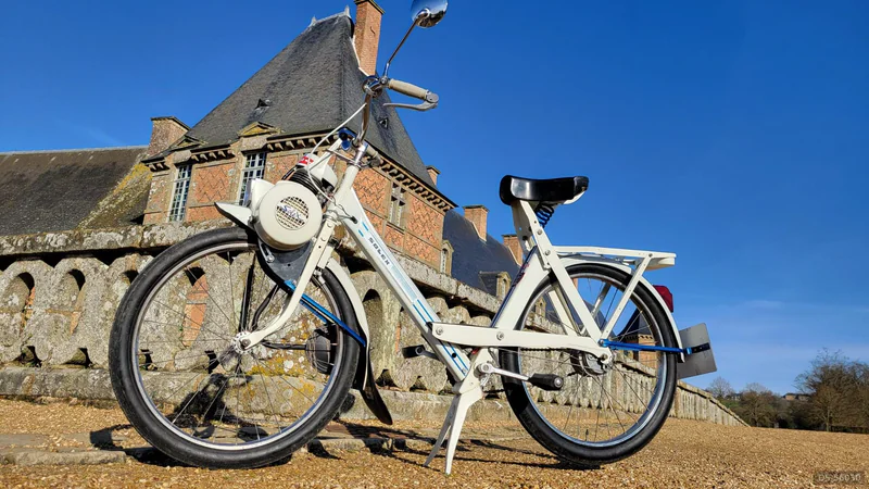 1966 VéloSoleX Solex 3800 in Neuilly Le Vendin