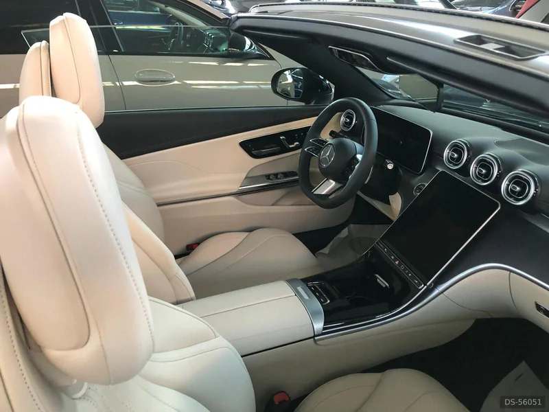 2025 Mercedes-Benz Cle Cabrio in Milano 3