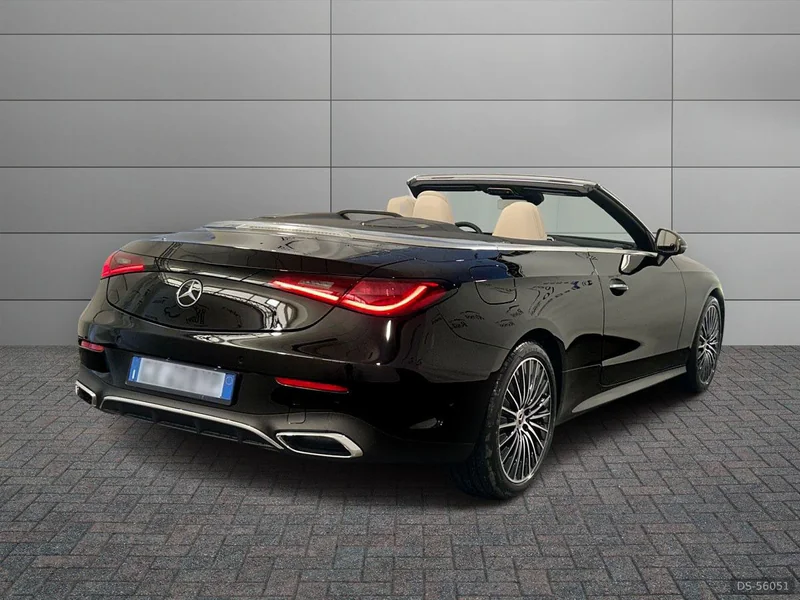 2025 Mercedes-Benz Cle Cabrio in Milano 6