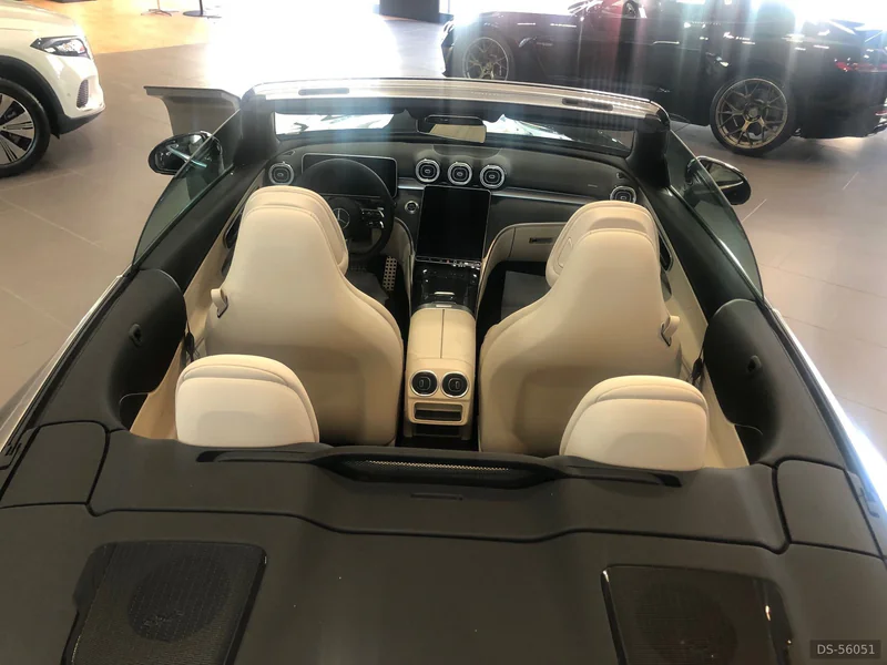 2025 Mercedes-Benz Cle Cabrio in Milano 7