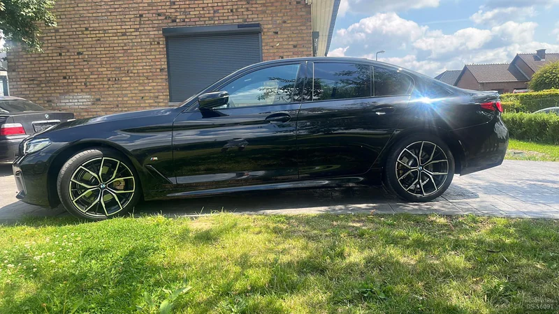 2023 BMW 520 in Enghien 7