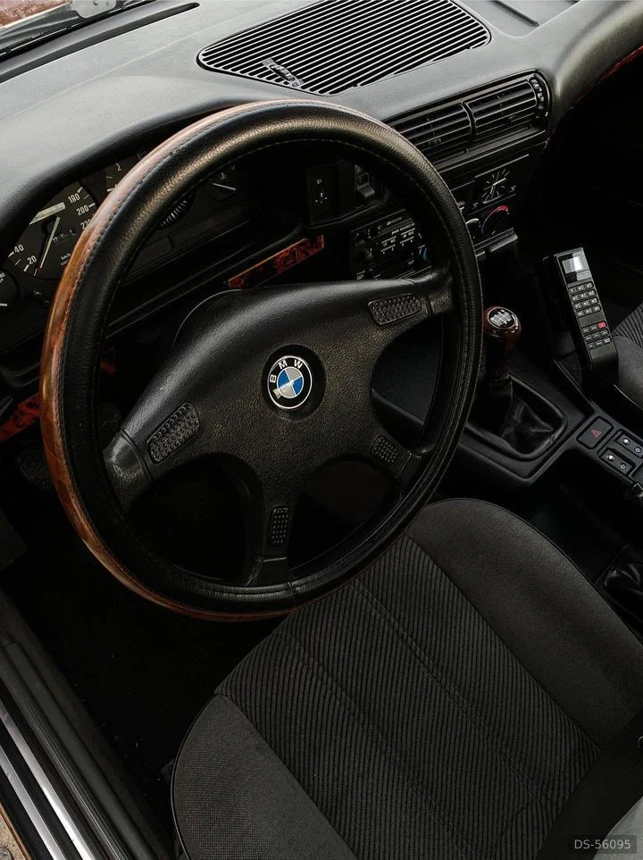 1990 BMW 520i in Firenze 10