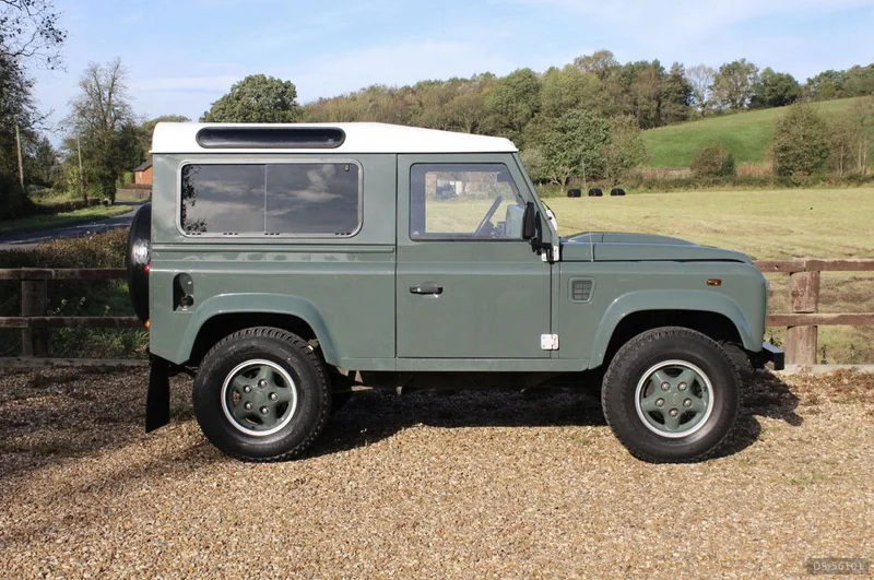 2011 Land Rover Defender 90 in Warrington 2