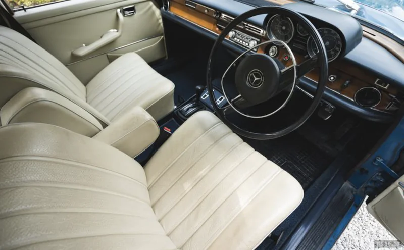 1972 Mercedes-Benz 280 Se 3.5 Auto in London 5