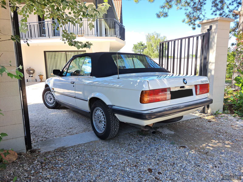 1989 BMW 320i E30 in Vernaison 2