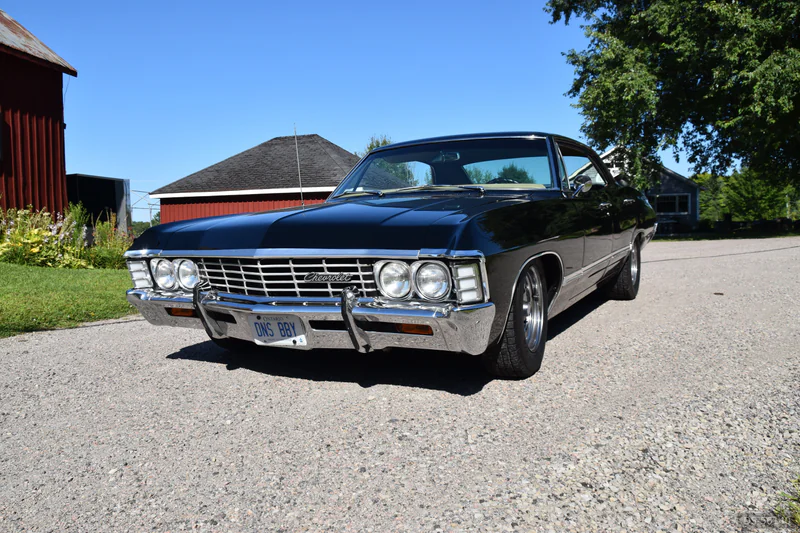 1967 Chevrolet Impala in Whitby 3
