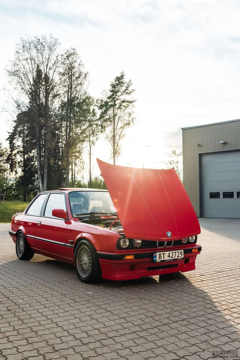 1990 BMW E30 in Aurskog 2