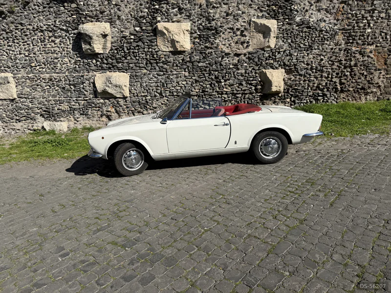 1970 Fiat 124 Sport Spider in Roma 2