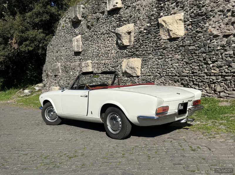 1970 Fiat 124 Sport Spider in Roma 3