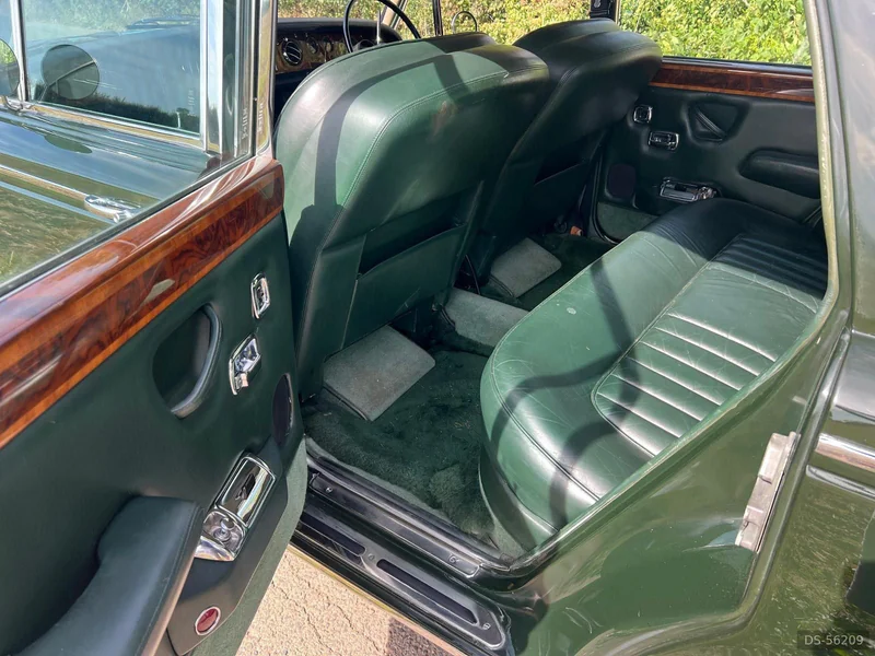 1975 Bentley T1 in London 5