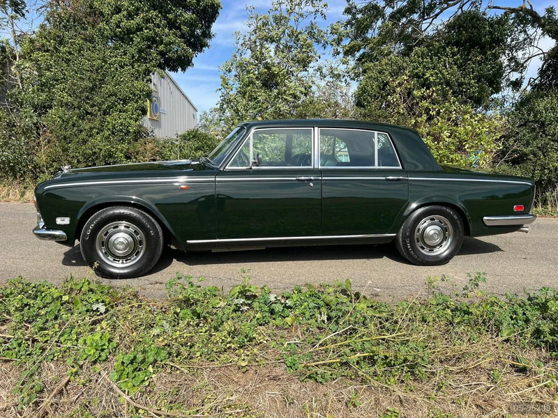 1975 Bentley T1 in London 4