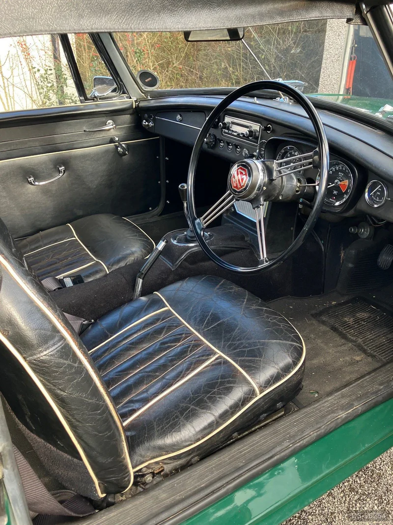 1965 MG Mgb Roadster in Nottingham 3