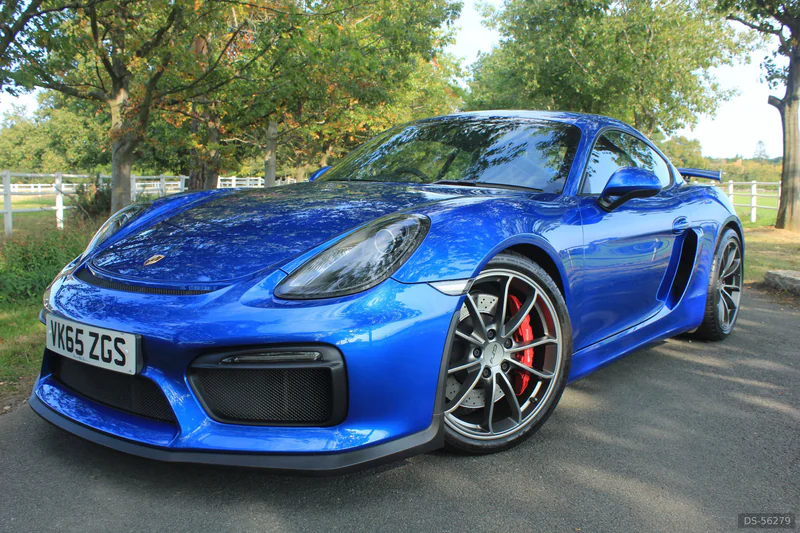 2015 Porsche Cayman GT4 in Bracknell 4