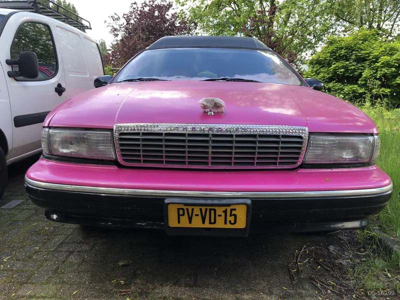 1998 Chevrolet Caprice Superior Lijkenwagen in Amsterdam 3