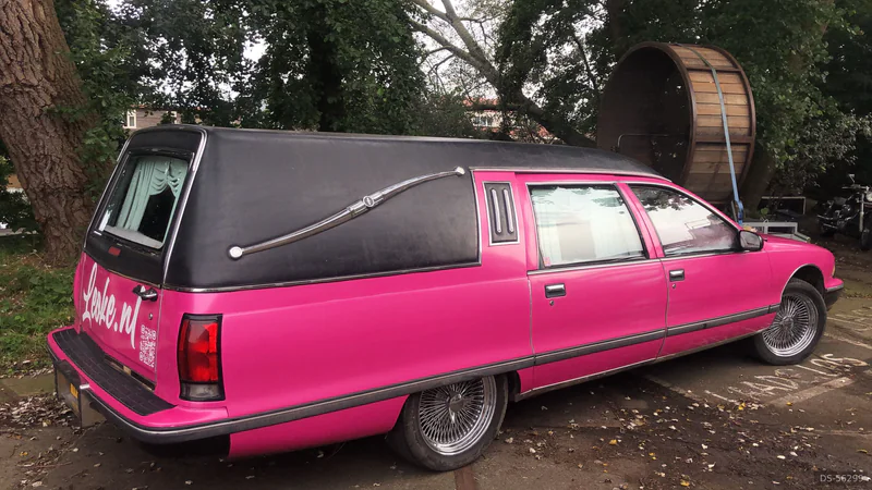 1998 Chevrolet Caprice Superior Lijkenwagen in Amsterdam 2