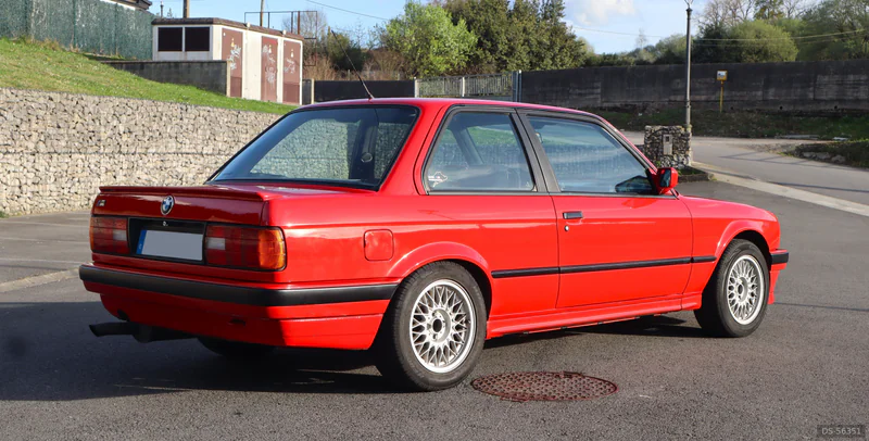 1989 BMW 318 Is in Bilbao 4