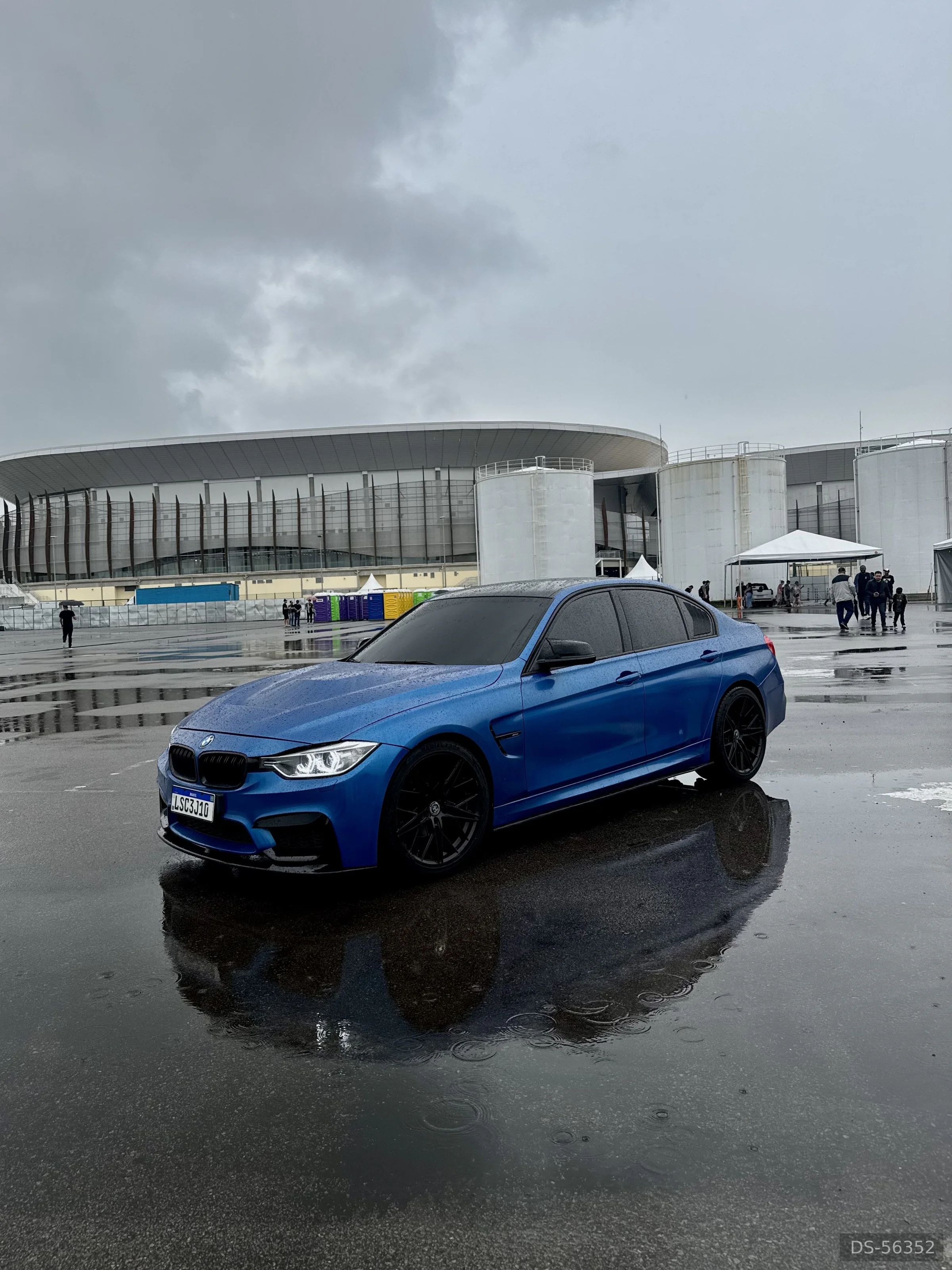 2015 BMW 320