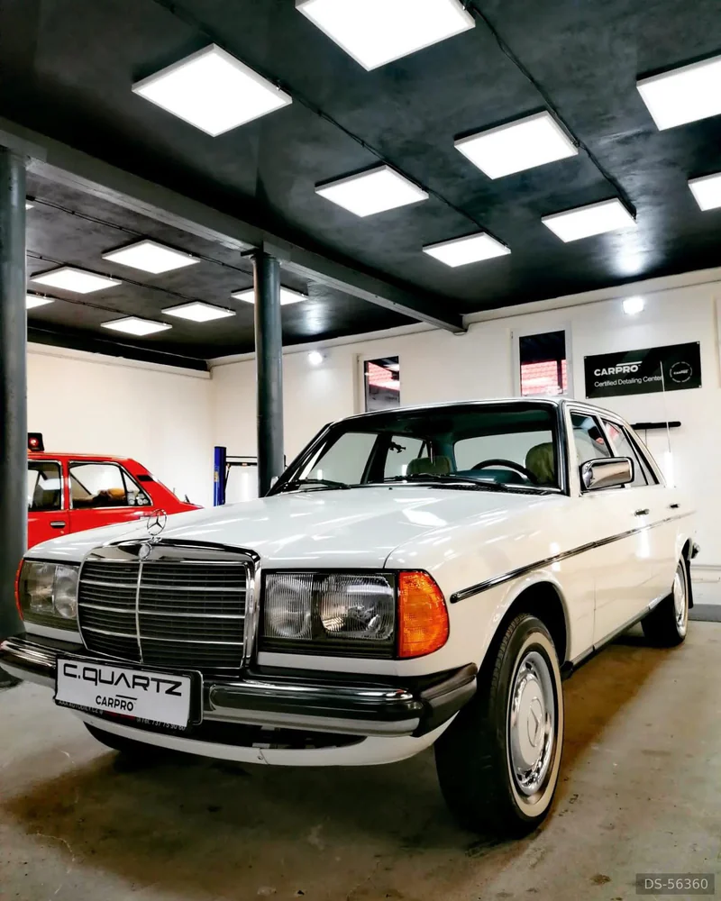 1984 Mercedes-Benz W123 in Poděbrady [km11429001] 6