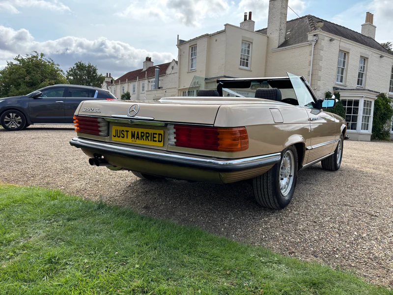 1981 Mercedes-Benz Sl380 in Hull 3