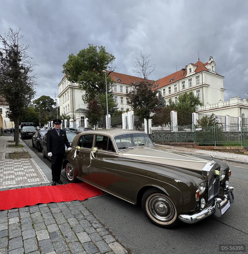1965 Rolls-Royce Silver Cloud III in Praha 2