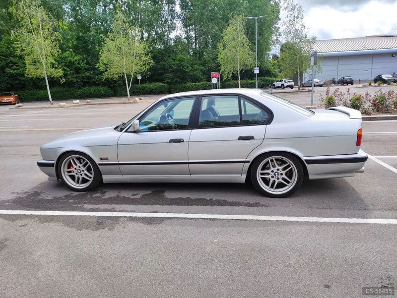 1993 BMW 5 Series in London 6