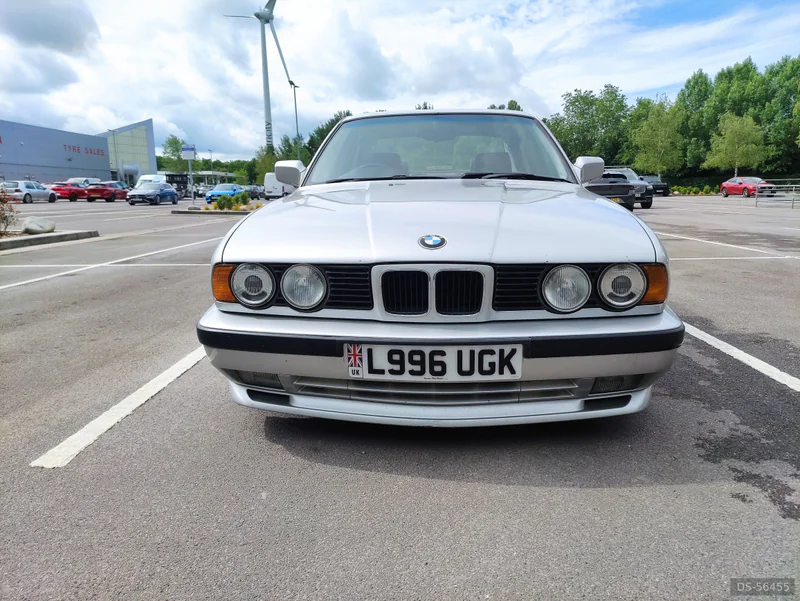 1993 BMW 5 Series in London 7