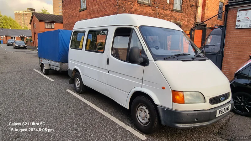 1995 Ford Transit Minibus in Rochdale 2