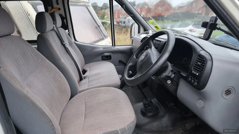 1995 Ford Transit Minibus in Rochdale 7
