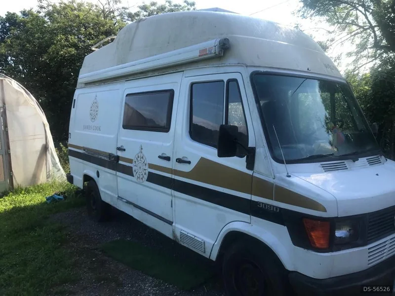 1985 Mercedes-Benz T1 309 D Camper Westfalia in El Entrego 2