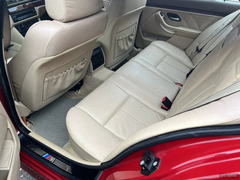 2000 BMW 528i in Tonbridge 3
