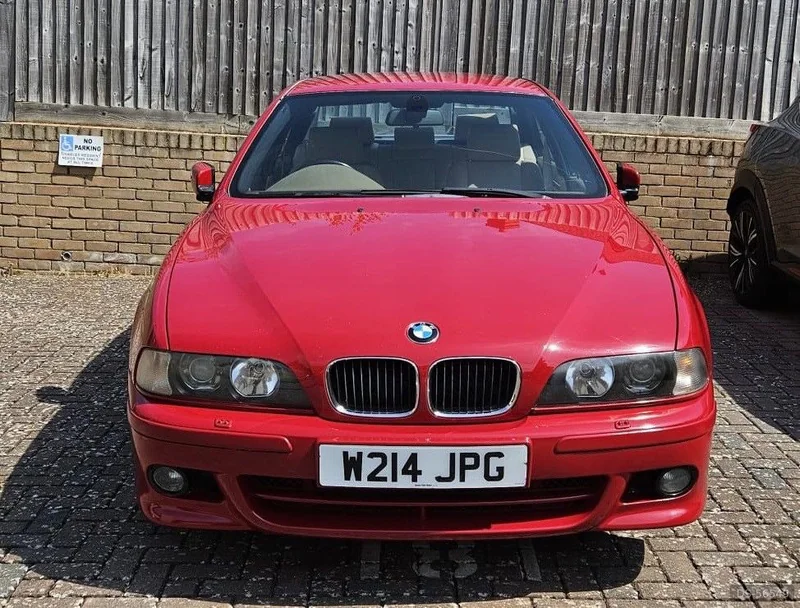 2000 BMW 528i in Tonbridge 7