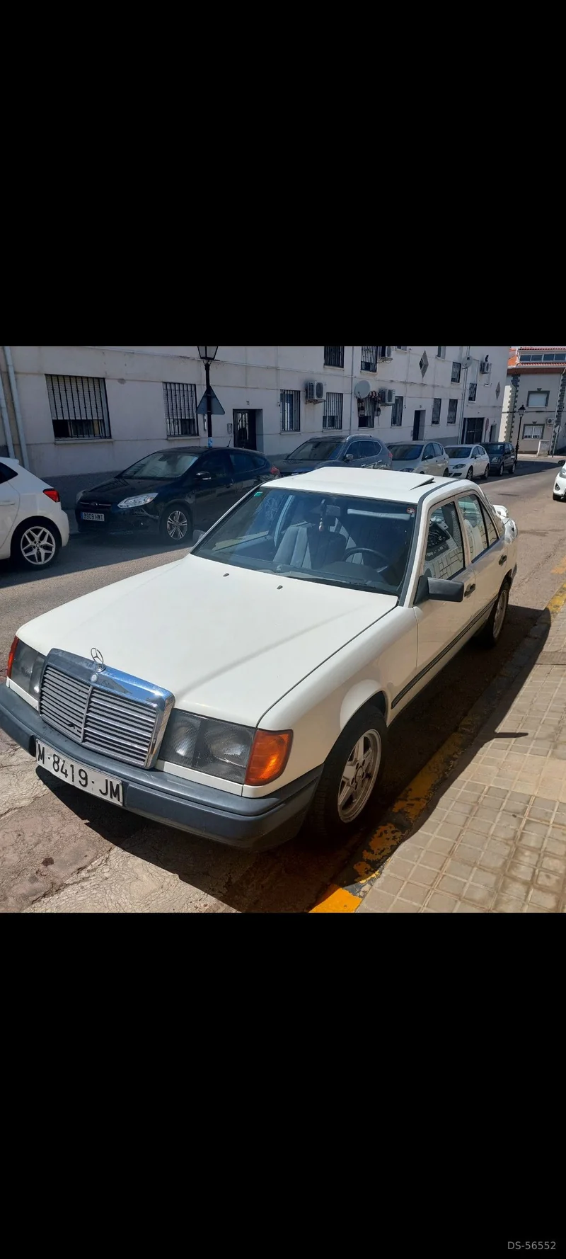 1985 Mercedes-Benz 230e in Torres De La Alameda 1