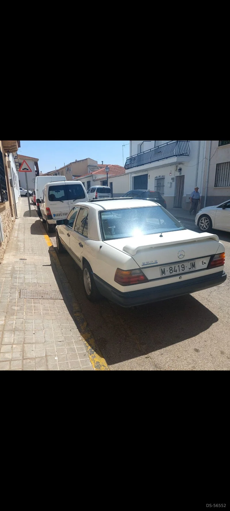 1985 Mercedes-Benz 230e in Torres De La Alameda 4