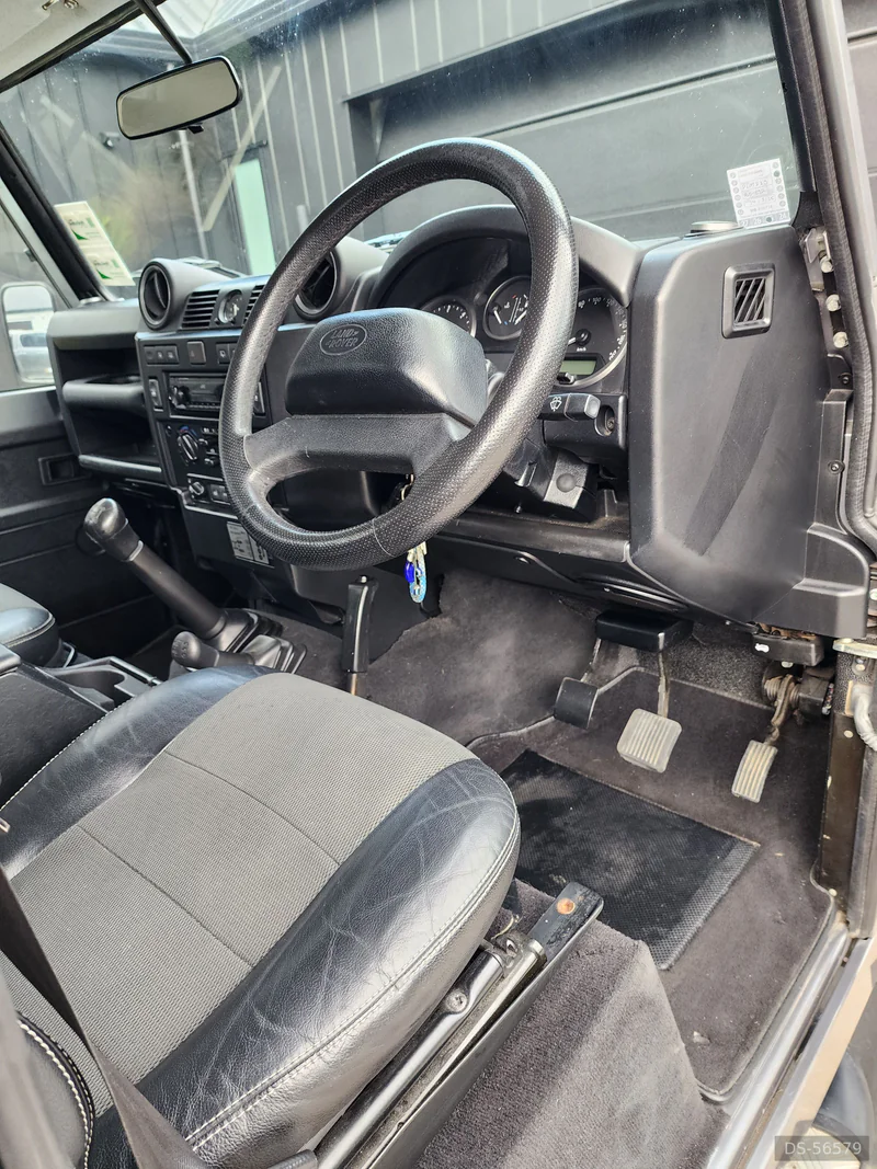 2012 Land Rover Defender in Auckland 6