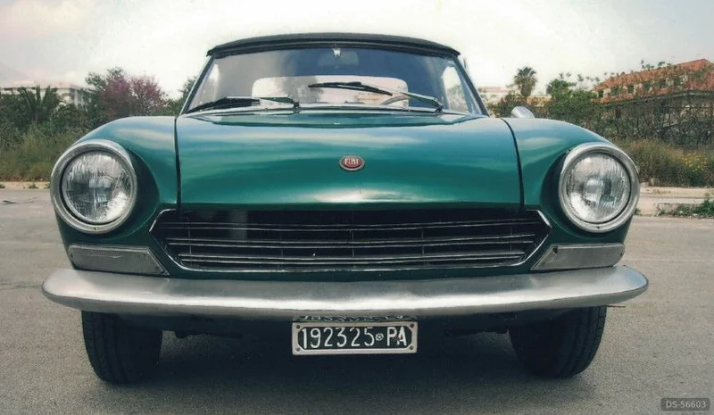 1967 Fiat 124 Spider in Palermo 3
