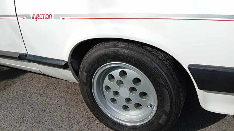 1983 Ford Capri 2.8 Injection in Essex 11