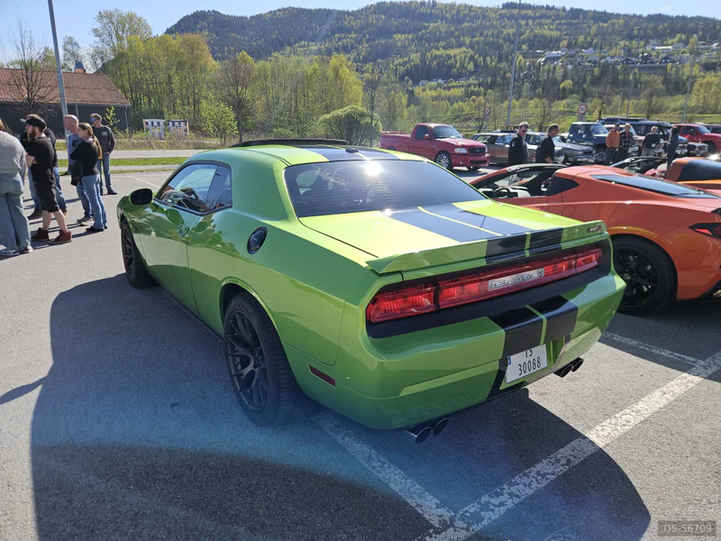 2011 Dodge Challenger Srt8 in Slemmestad 2