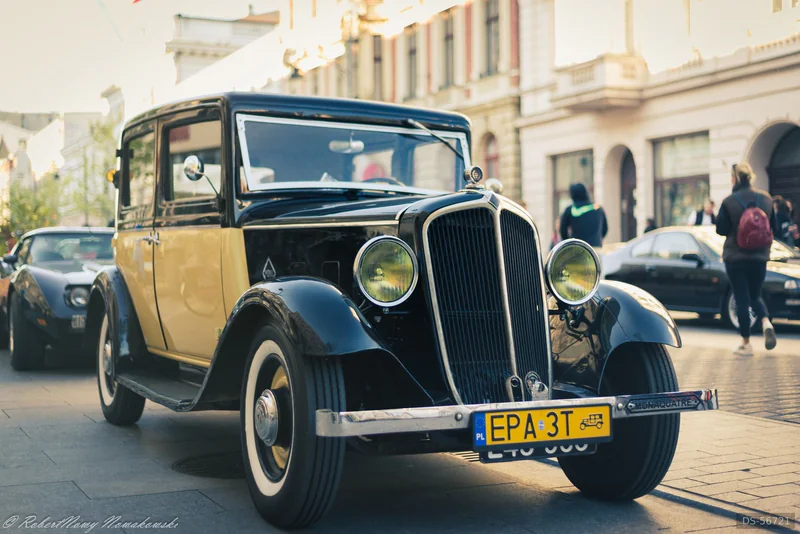 1933 Renault Monaquatre in łódź 2