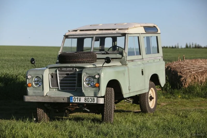 1972 Land Rover Series Iii 88 in Praha 4 6