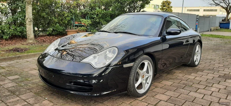2001 Porsche 996 Carrera2 in Rovigo