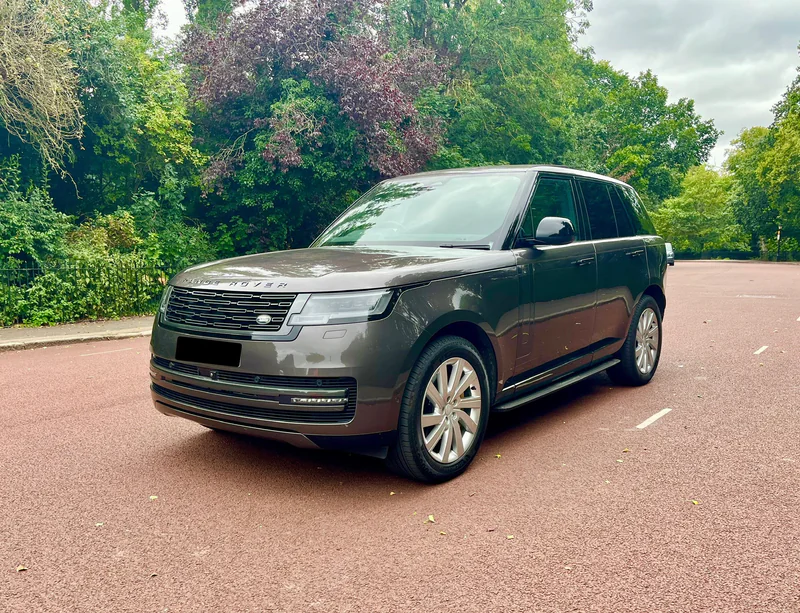 2020 Land Rover Range Rover sport in London 9