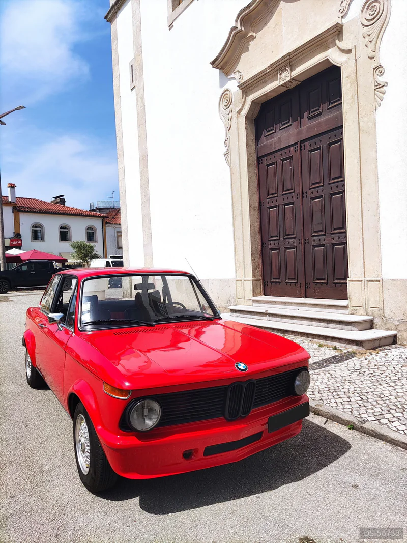 1975 BMW 1502 in Entroncamento