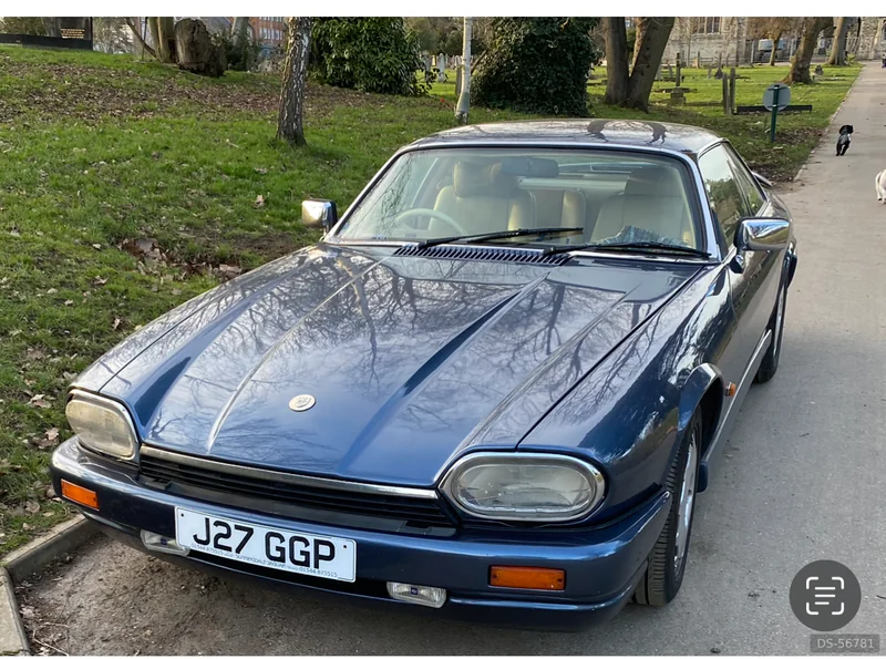 1992 Jaguar Xjs in London 3