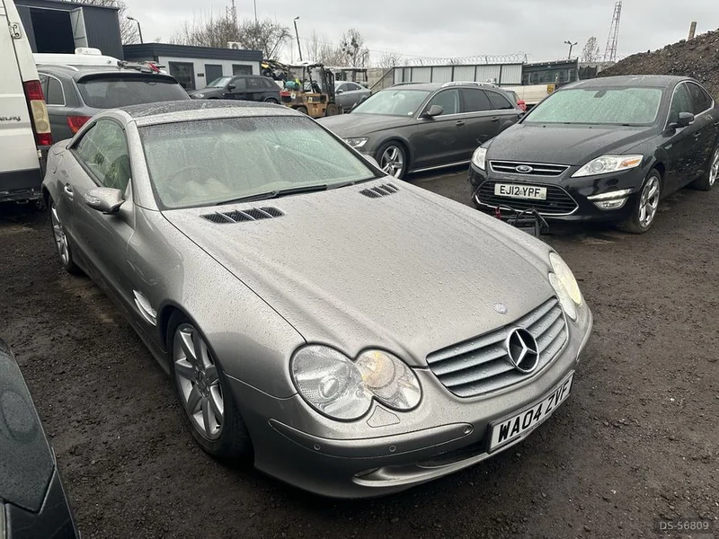 2004 Mercedes-Benz Sl500 in London 2