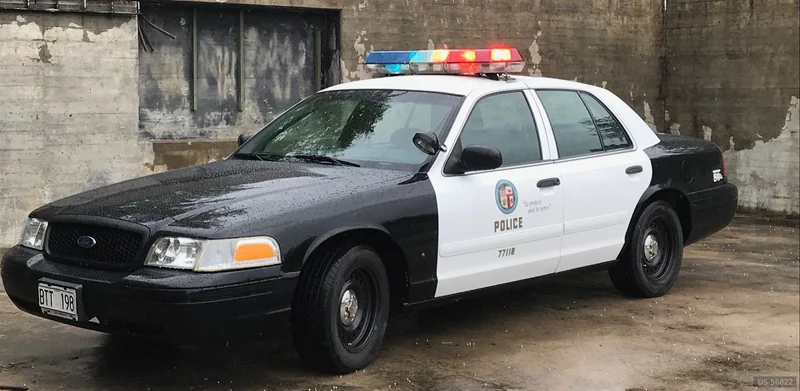 2001 Ford Crown Victoria Police Interceptor in Vendelso 2