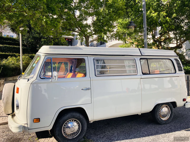 1973 Volkswagen T2 in Lisboa 8