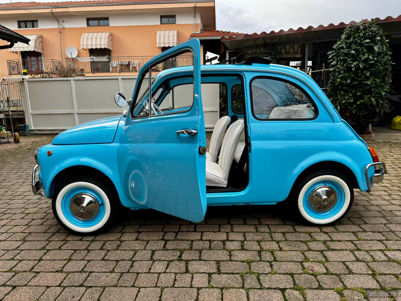 1970 Fiat 500 L in Milano 2