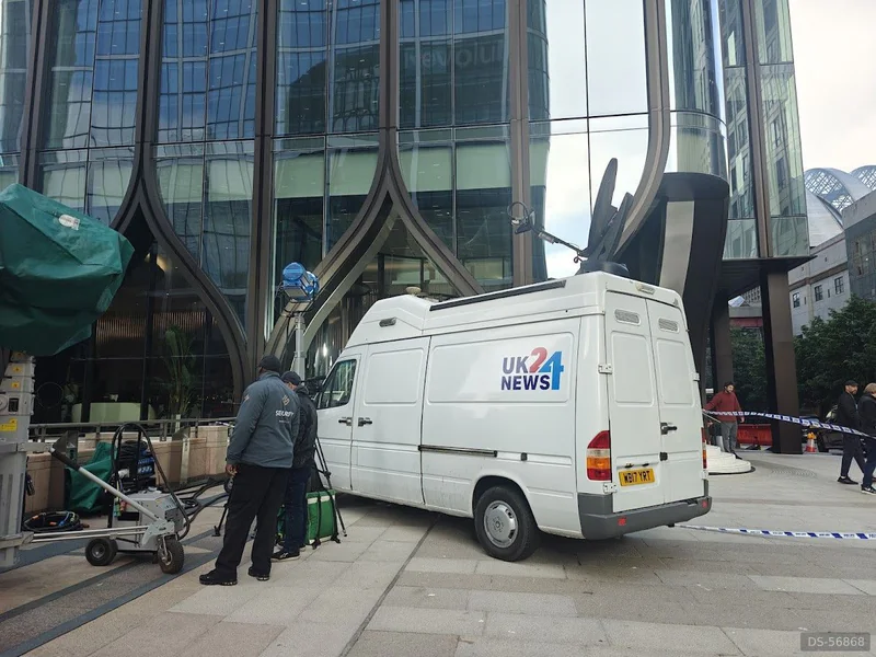 2001 Mercedes-Benz Broadcast News Tv Van in London 3