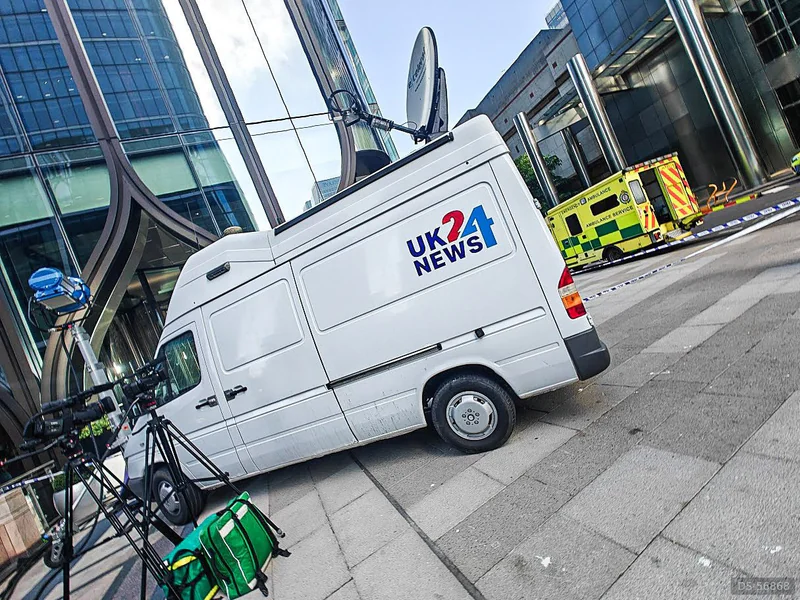 2001 Mercedes-Benz Broadcast News Tv Van in London 4