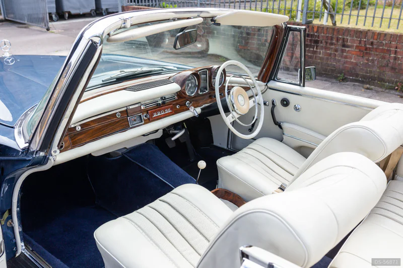 1963 Mercedes-Benz 220 Seb Cabriolet in London 6